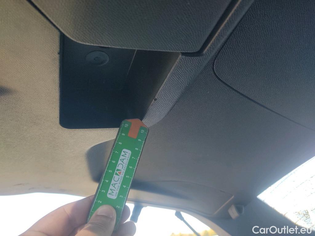  Peugeot  3008 PEUGEOT  / 2020 / 5P / todoterreno 1.2 PureTech 96KW S&S Active Pack #4