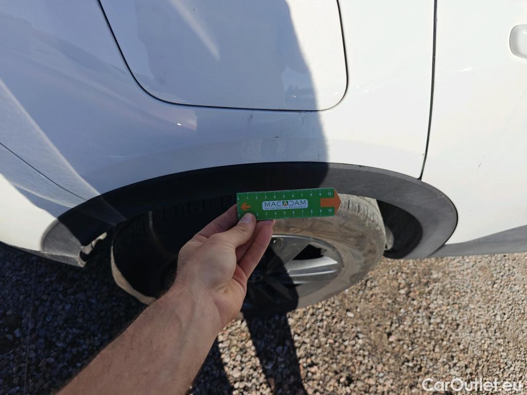  Opel   Grandland X OPEL Grandland / 2021 / 5P / todoterreno 1.5 CDTi Business Edition Auto #39