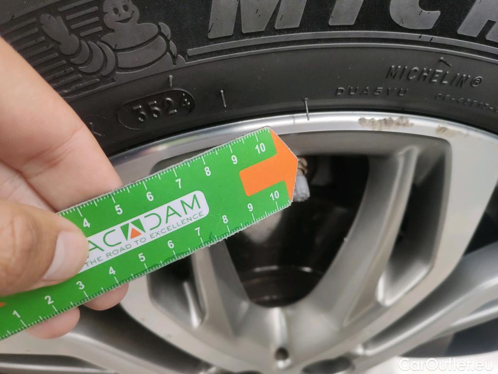  Bmw  X1 BMW  sDrive18i #4