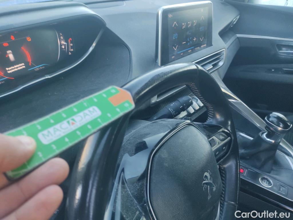  Peugeot  3008 PEUGEOT  / 2020 / 5P / todoterreno 1.2 PureTech 96KW S&S Active Pack #12