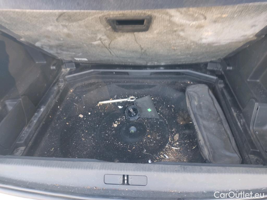  Peugeot  3008 PEUGEOT  / 2020 / 5P / todoterreno 1.2 PureTech 96KW S&S Active Pack #1