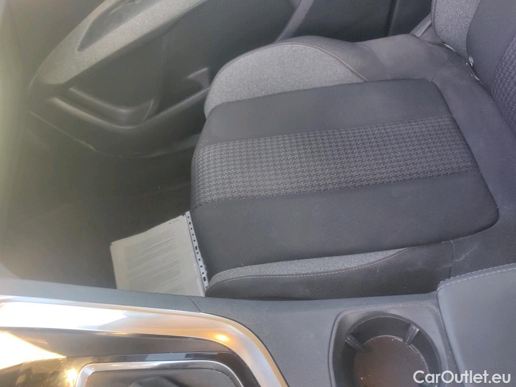  Peugeot  3008 PEUGEOT  / 2020 / 5P / todoterreno 1.5 BlueHDi 96kW (130CV) S&S Active Pack #4