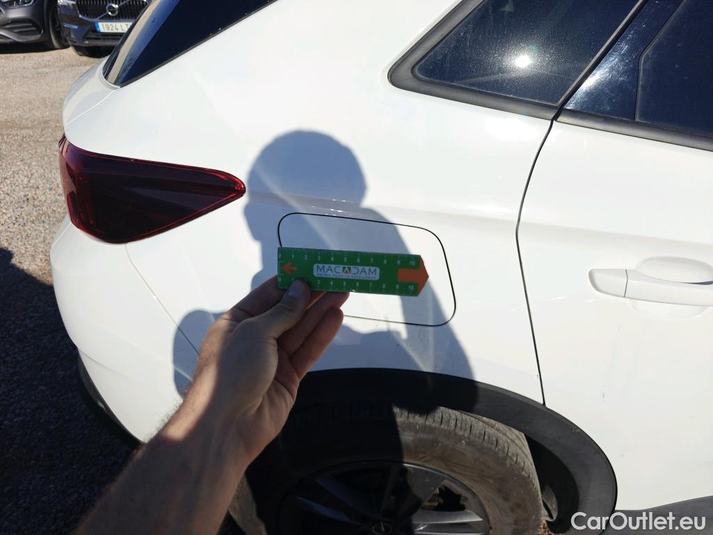  Opel   Grandland X OPEL Grandland / 2021 / 5P / todoterreno 1.5 CDTi Business Edition Auto #13