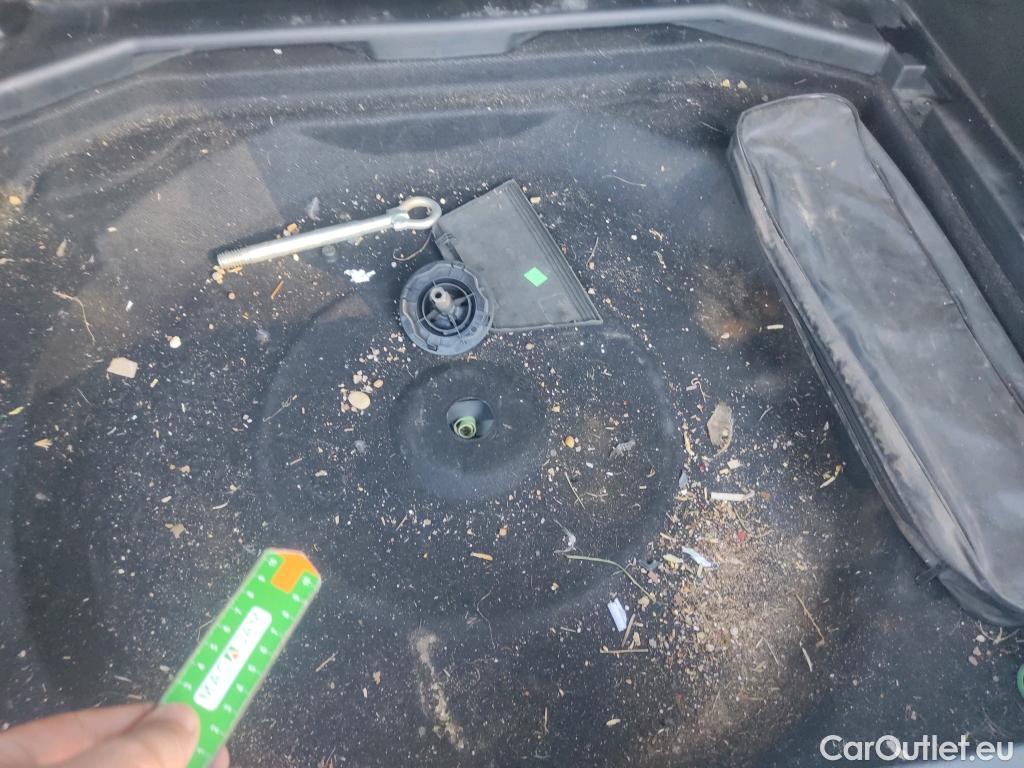  Peugeot  3008 PEUGEOT  / 2020 / 5P / todoterreno 1.2 PureTech 96KW S&S Active Pack #2