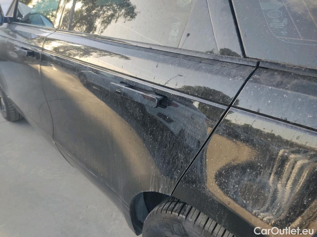  Land Rover  Range Rover LAND ROVER  Velar / 2017 / 5P / todoterreno 2.0D I4 150kW R-Dynamic S 4WD Auto #11