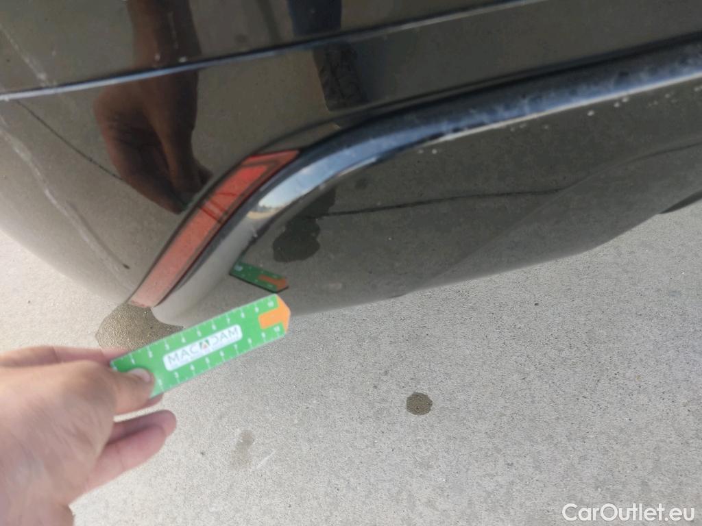  Land Rover  Range Rover LAND ROVER  Velar / 2017 / 5P / todoterreno 2.0D I4 150kW R-Dynamic S 4WD Auto #22