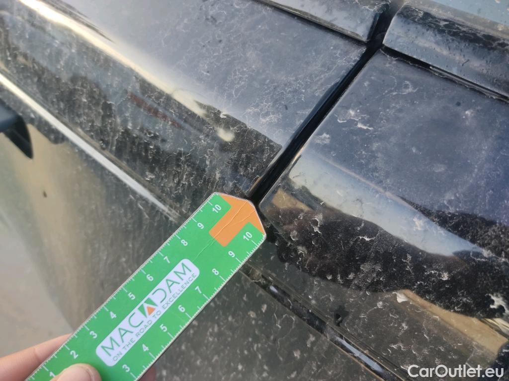  Land Rover  Range Rover LAND ROVER  Velar / 2017 / 5P / todoterreno 2.0D I4 150kW R-Dynamic S 4WD Auto #12