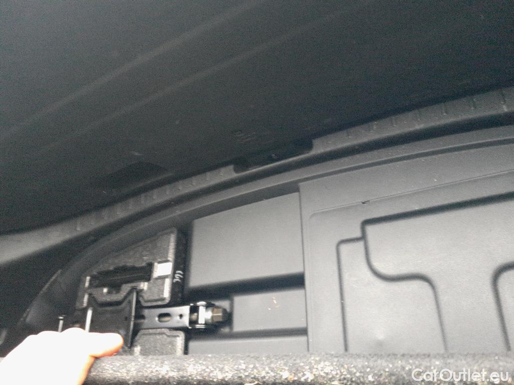  Hyundai  Santa Fe HYUNDAI  / 2021 / 5P / todoterreno 1.6 TGDi PHEV Tecno Auto 4x4 #2