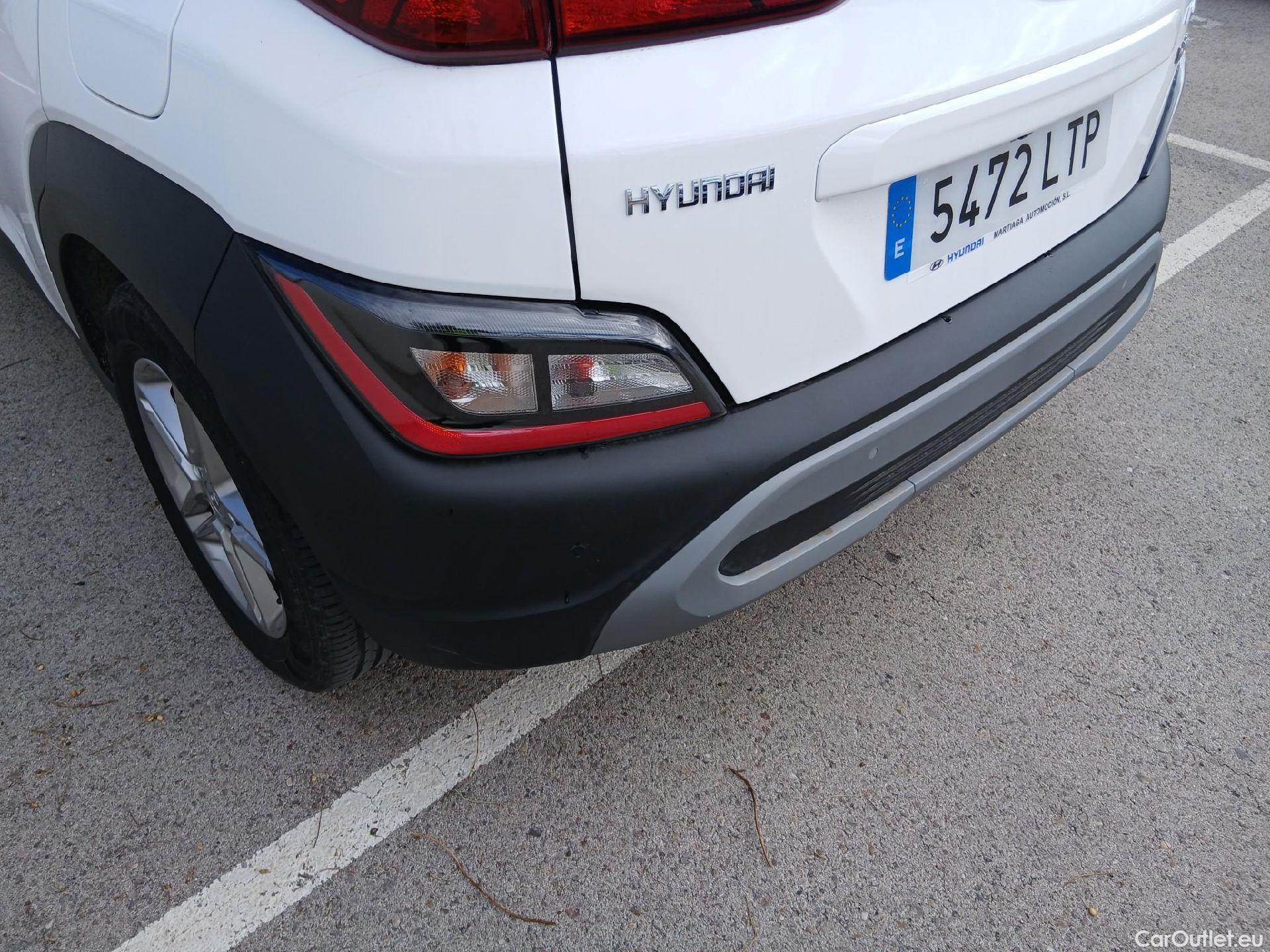  Hyundai  Konna HYUNDAI Kona / 2020 / 5P / todoterreno 1.6 CRDI 100kW (136CV) 48V Maxx 4X2 #24