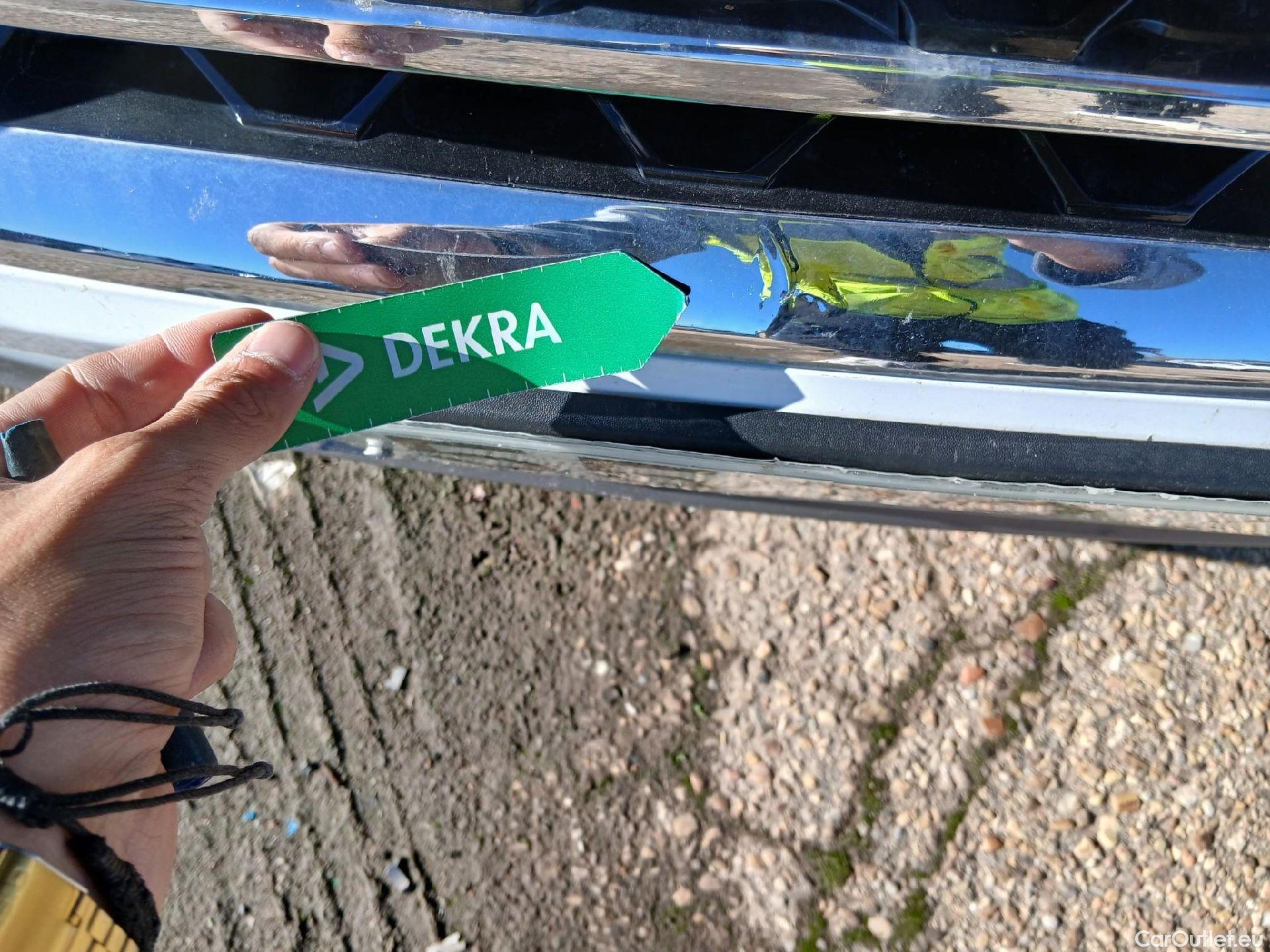  Hyundai  Tucson HYUNDAI  / 2018 / 5P / todoterreno 1.6 CRDI 85kW (116CV) 48V SLE 4X2(SP)(SL) #7