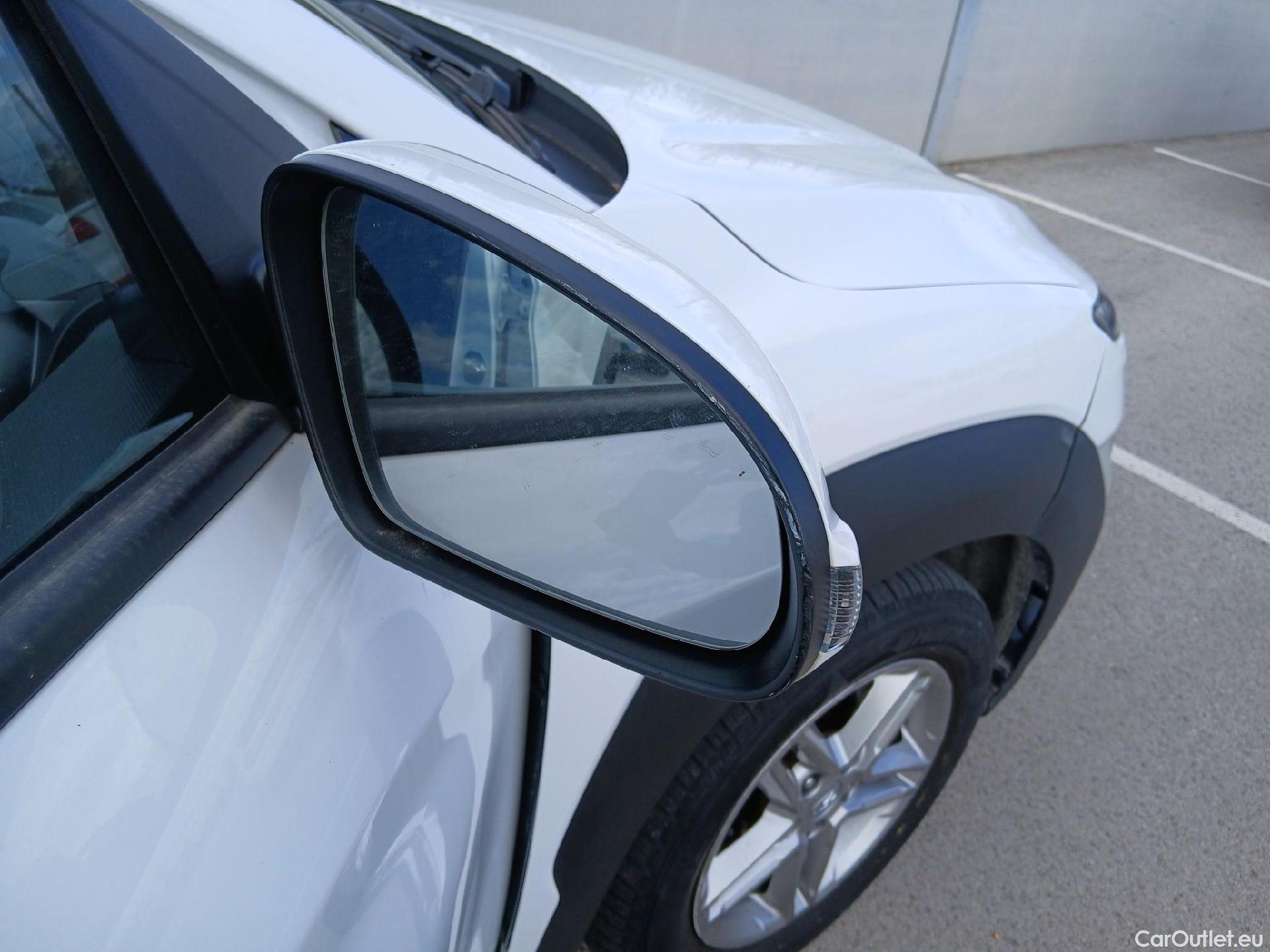  Hyundai  Konna HYUNDAI Kona / 2020 / 5P / todoterreno 1.6 CRDI 100kW (136CV) 48V Maxx 4X2 #30