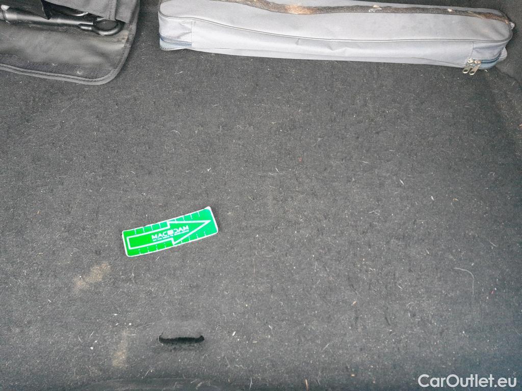  Citroen  C3 CITROEN  / 2016 / 5P / berlina con portón BlueHDi 73KW (100CV) S&S FEEL #7