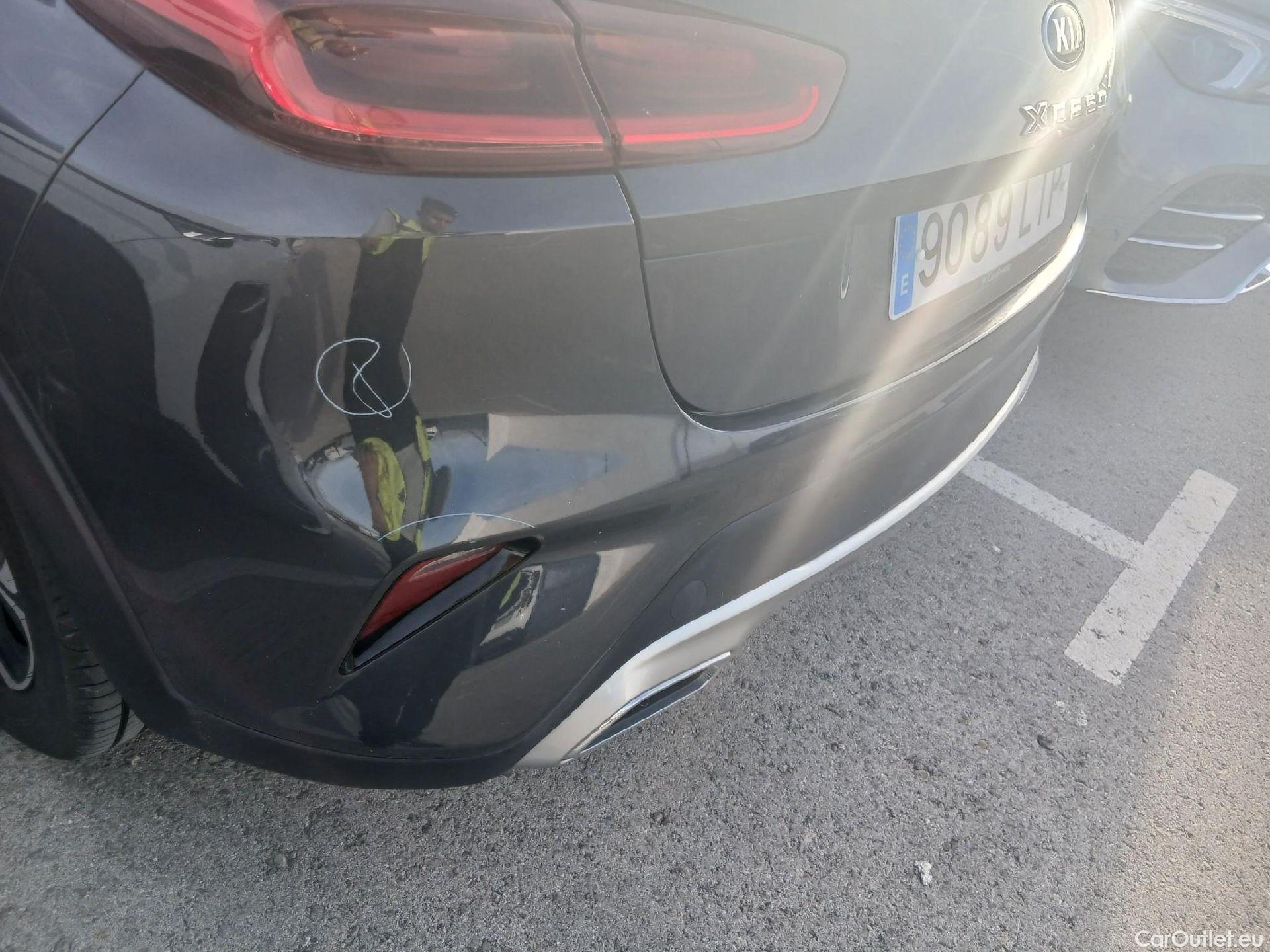  KIA  XCeed KIA  1.6 GDi PHEV 104kW (141CV) eDrive (AC) #11