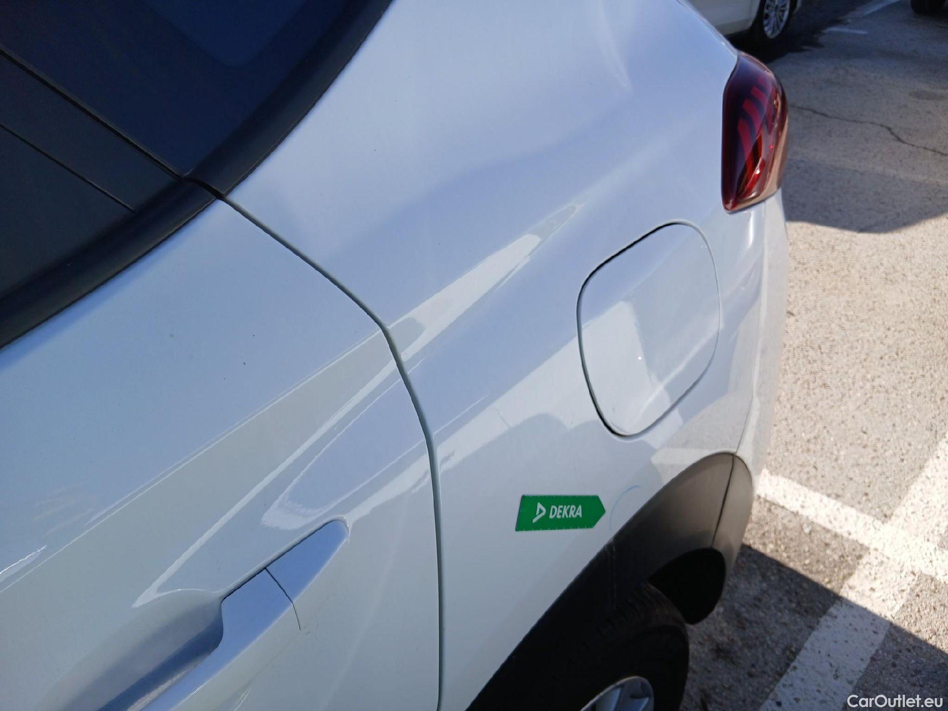  Hyundai  Tucson HYUNDAI  / 2018 / 5P / todoterreno 1.6 CRDI 85kW (116CV) 48V SLE 4X2(SP)(SL) #24