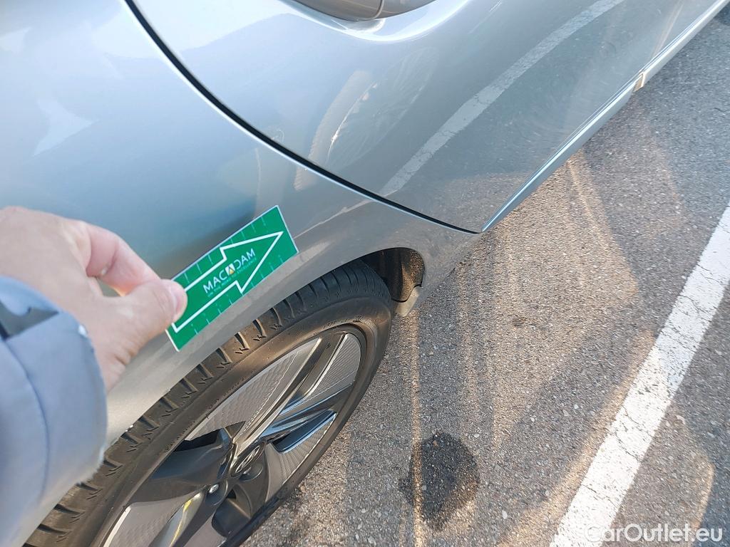  Hyundai   Ioniq HYUNDAI / 2019 / 5P / berlina con portón 1.6 GDI HEV Tecno DCT #3