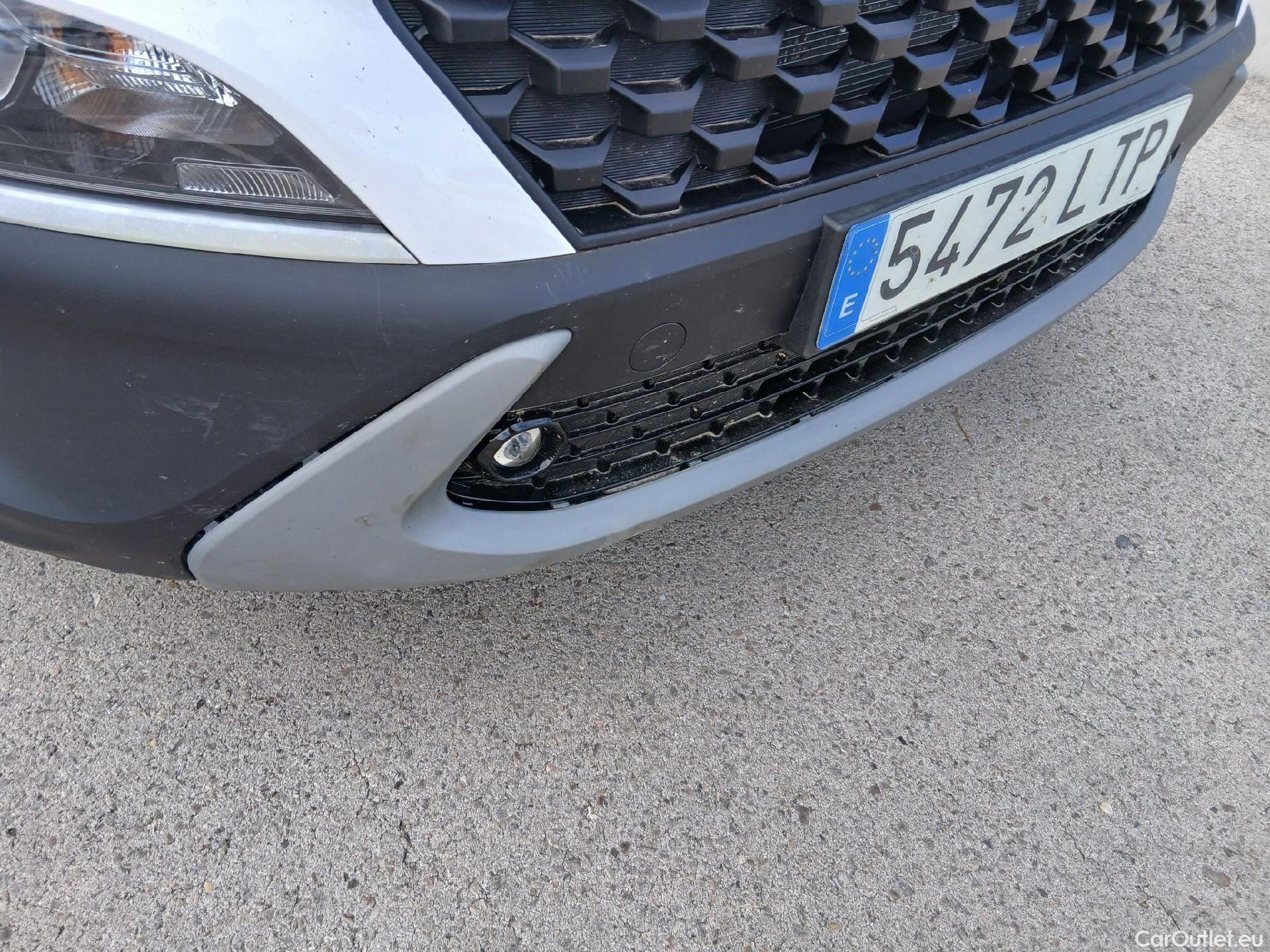  Hyundai  Konna HYUNDAI Kona / 2020 / 5P / todoterreno 1.6 CRDI 100kW (136CV) 48V Maxx 4X2 #9