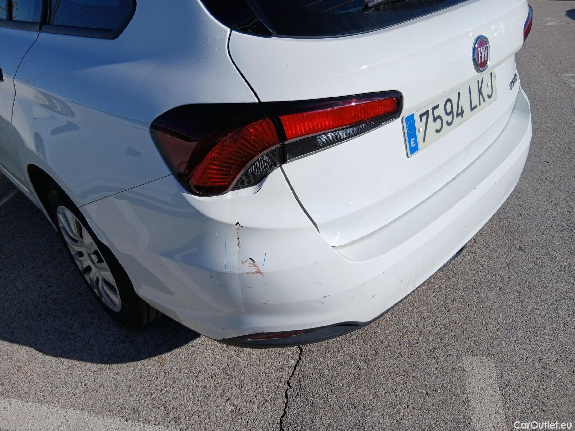  Fiat  Tipo FIAT  / 2015 / 5P / familiar SW 1.6 Multijet 88kW (120CV) Business #24