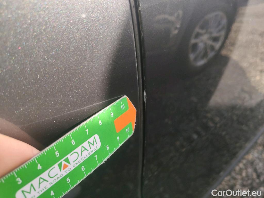  Bmw  X2 BMW  / 2017 / 5P / todoterreno sDrive18d (AC) #4