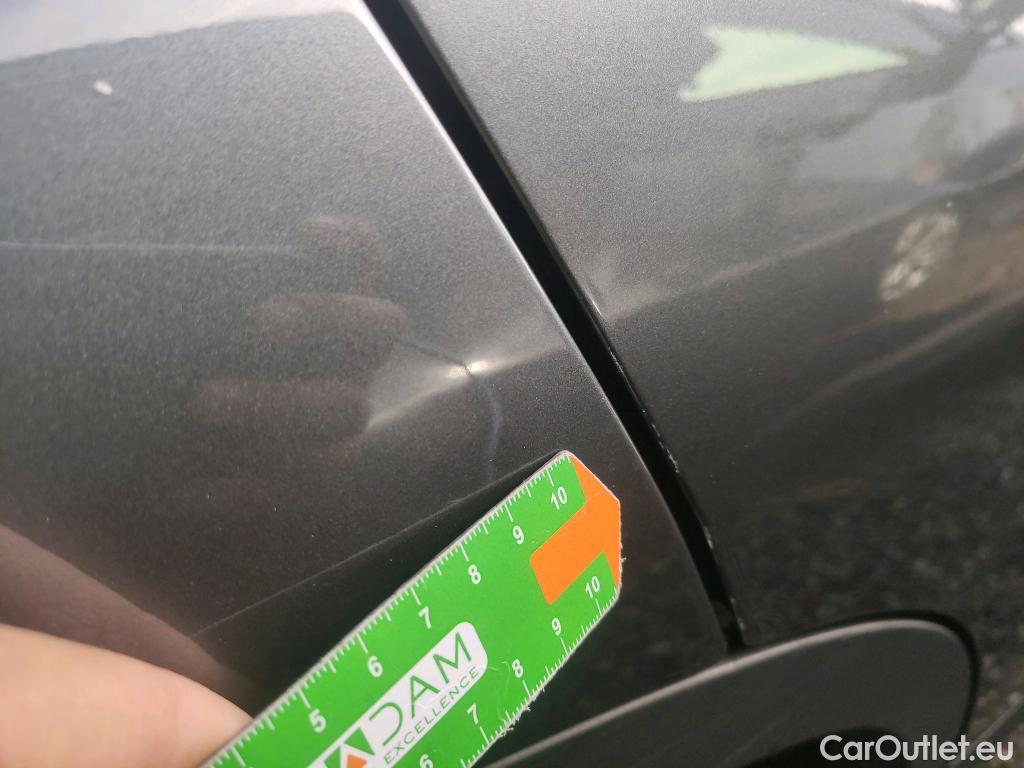  Bmw  X2 BMW  / 2017 / 5P / todoterreno sDrive18d (AC) #8