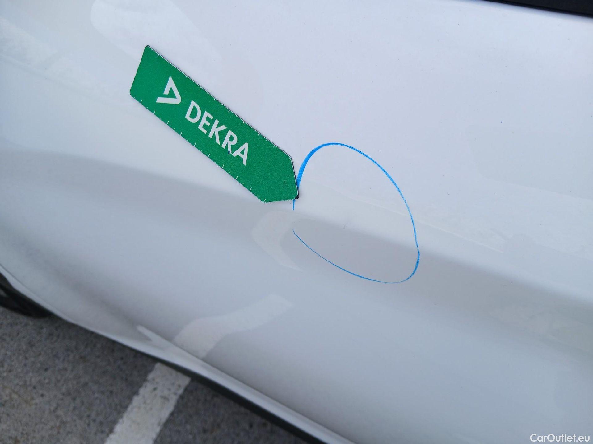  Hyundai  Konna HYUNDAI Kona / 2020 / 5P / todoterreno 1.6 CRDI 100kW (136CV) 48V Maxx 4X2 #17