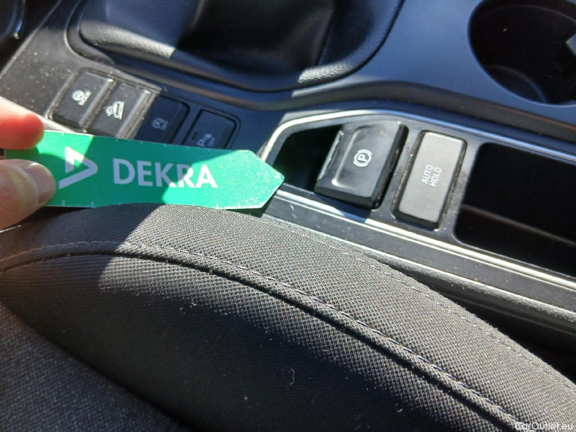  Hyundai  Tucson HYUNDAI  / 2018 / 5P / todoterreno 1.6 CRDI 85kW (116CV) 48V SLE 4X2(SP)(SL) #19