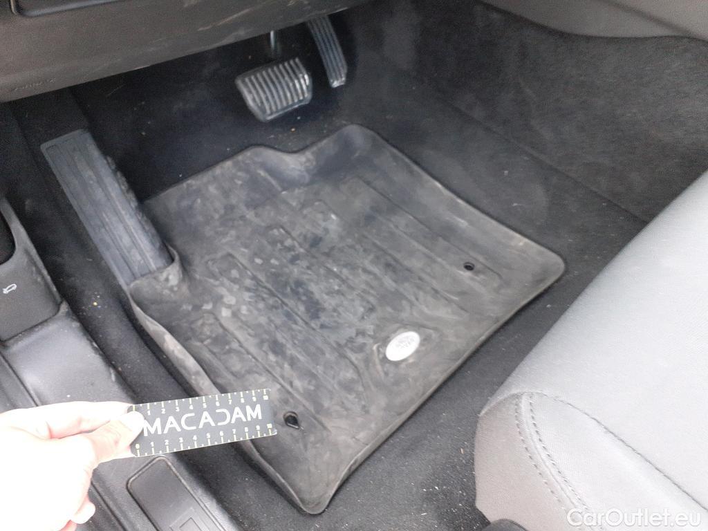  Land Rover  Discovery LAND ROVER  Sport / 2019 / 5P / todoterreno 2.0D I4- 150 PS AWD MHEV AT Standard #26