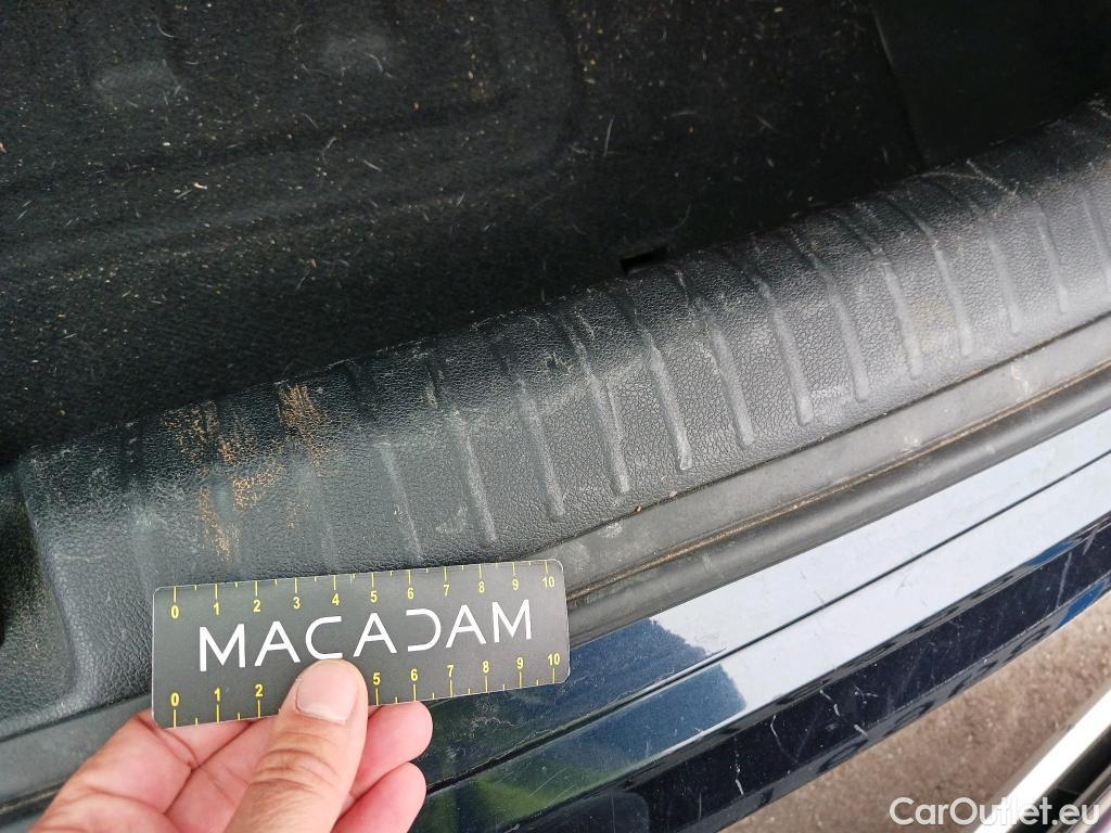  KIA  Niro KIA  / 2019 / 5P / crossover 1.6 GDi HEV 104kW (141CV) Drive #22