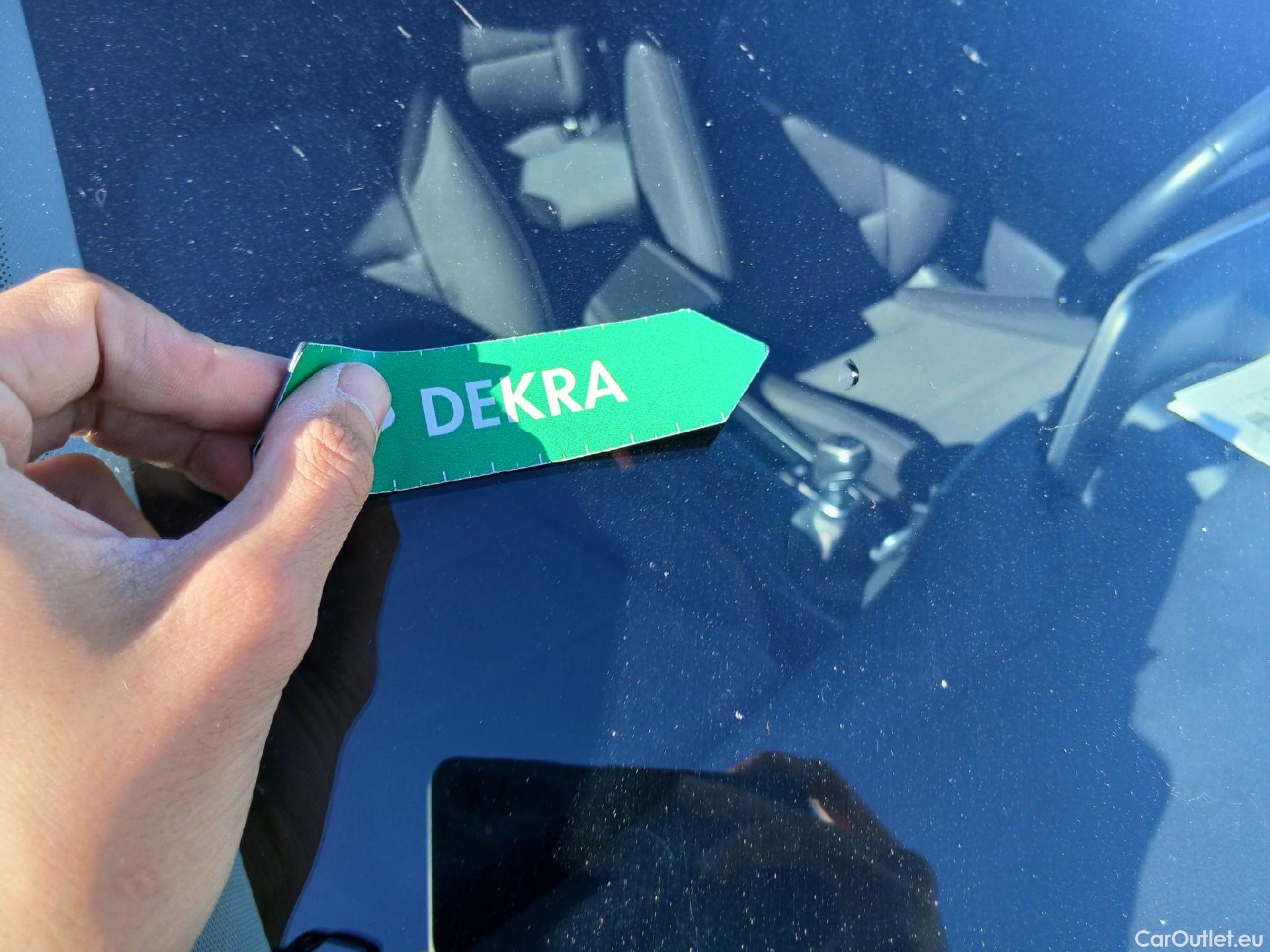  Hyundai  Tucson HYUNDAI  / 2018 / 5P / todoterreno 1.6 CRDI 85kW (116CV) 48V SLE 4X2(SP)(SL) #17