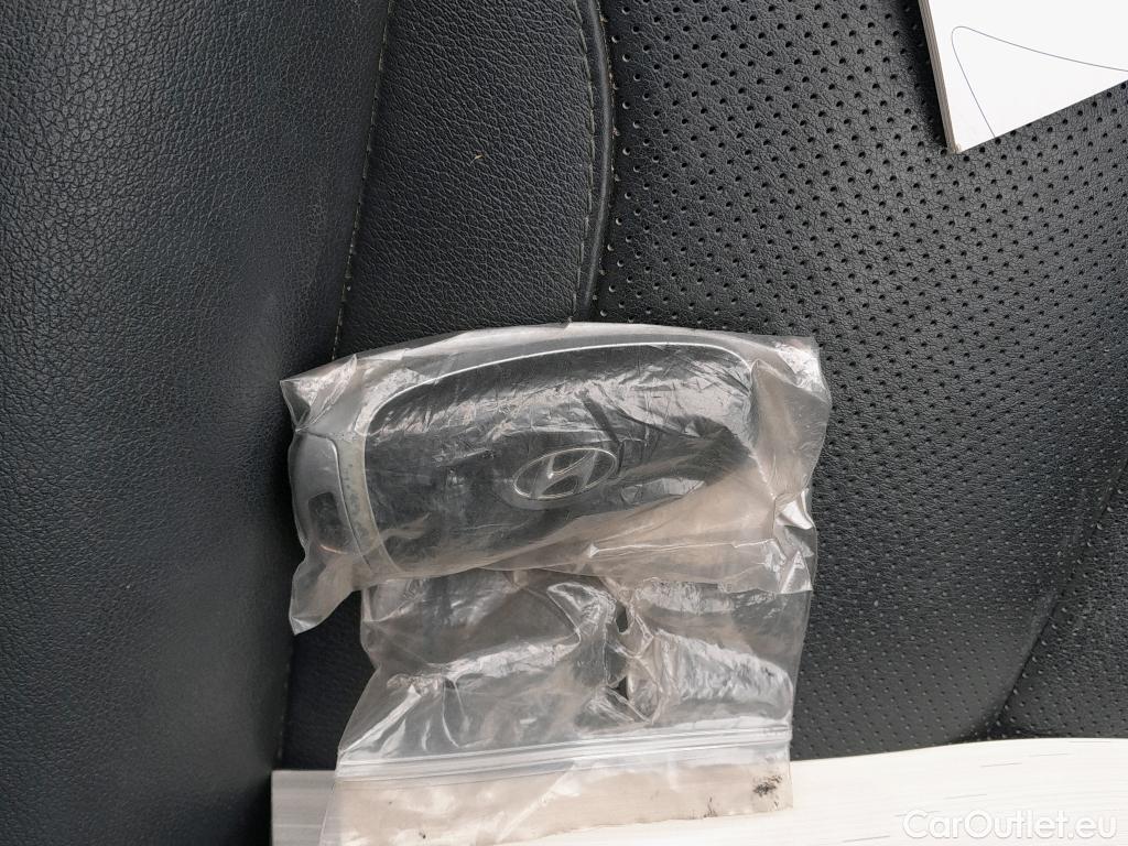  Hyundai  Santa Fe HYUNDAI  / 2021 / 5P / todoterreno 1.6 TGDi PHEV Tecno Auto 4x4 #8