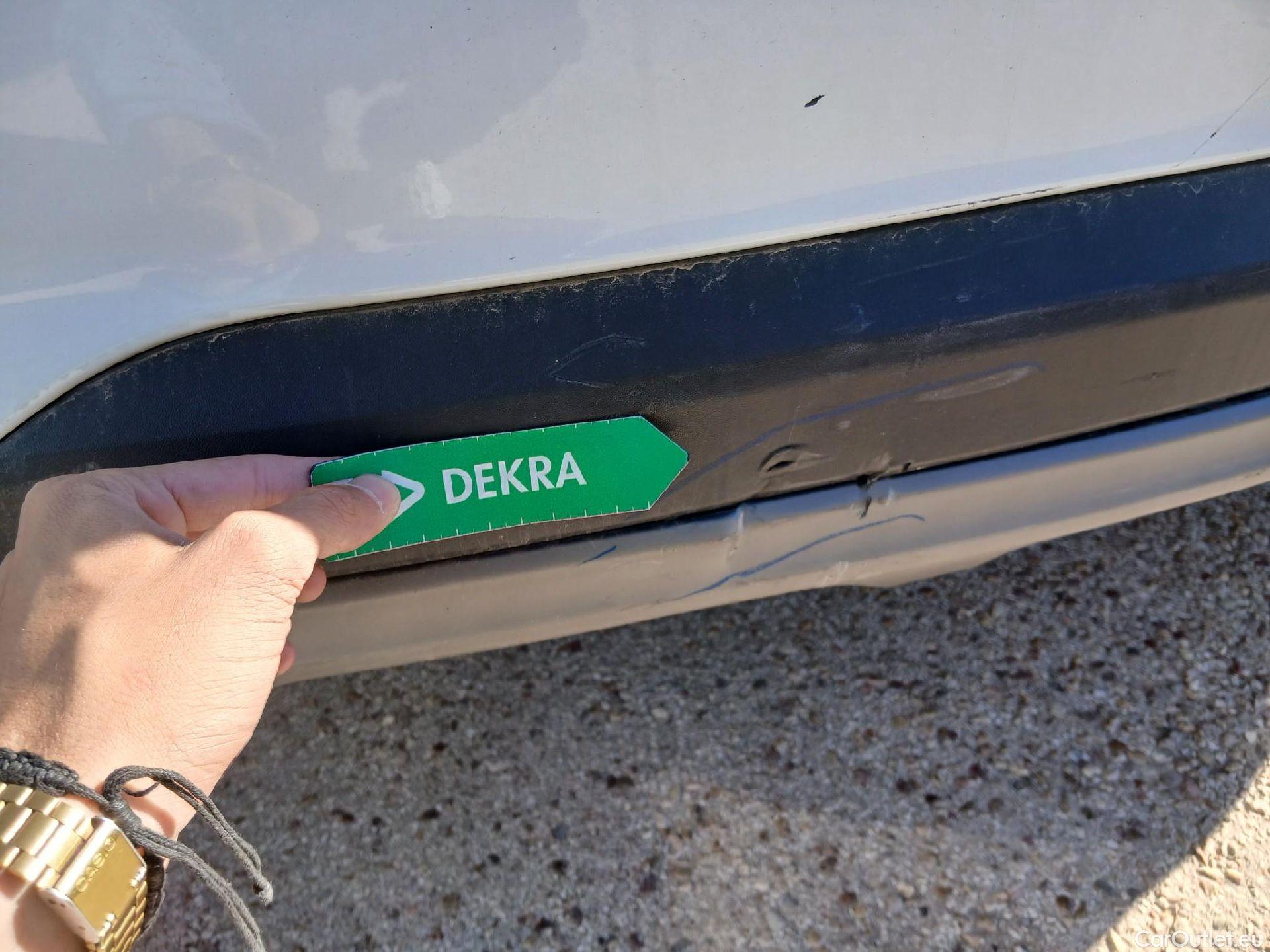  Hyundai  Tucson HYUNDAI  / 2018 / 5P / todoterreno 1.6 CRDI 85kW (116CV) 48V SLE 4X2(SP)(SL) #31