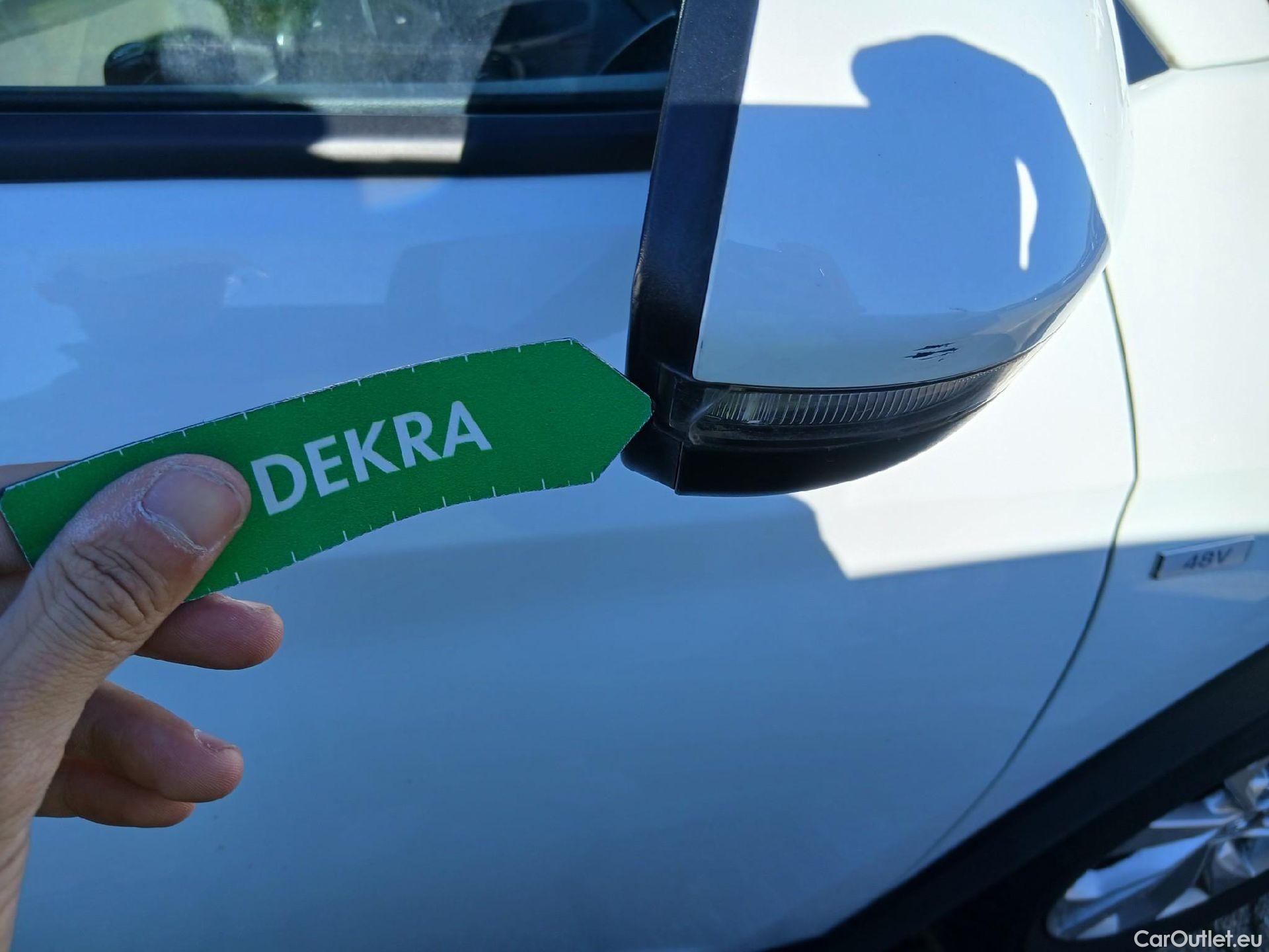  Hyundai  Tucson HYUNDAI  / 2018 / 5P / todoterreno 1.6 CRDI 85kW (116CV) 48V SLE 4X2(SP)(SL) #47