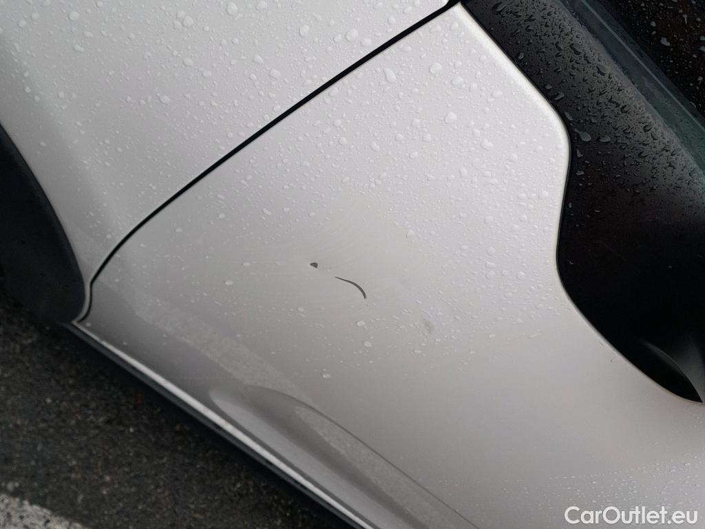  Citroen  C3 CITROEN  / 2016 / 5P / berlina con portón BlueHDi 73KW (100CV) S&S FEEL #8