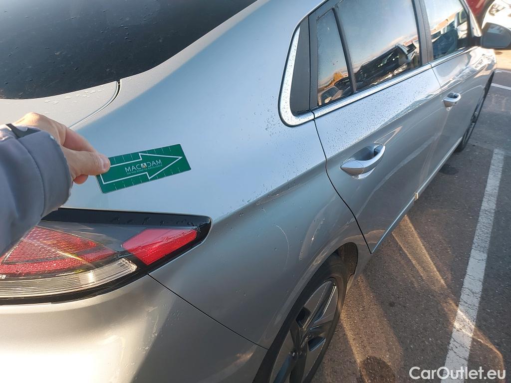  Hyundai   Ioniq HYUNDAI / 2019 / 5P / berlina con portón 1.6 GDI HEV Tecno DCT #1