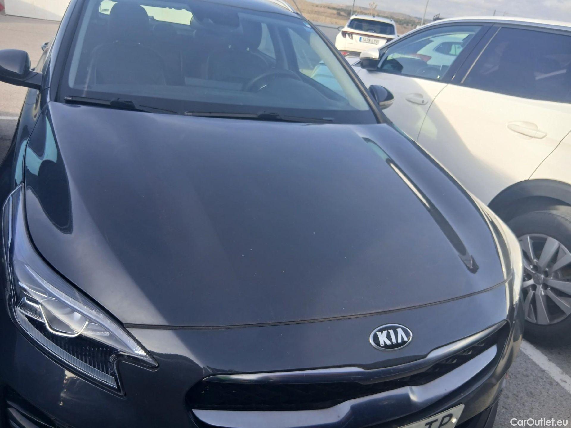  KIA  XCeed KIA  1.6 GDi PHEV 104kW (141CV) eDrive (AC) #4