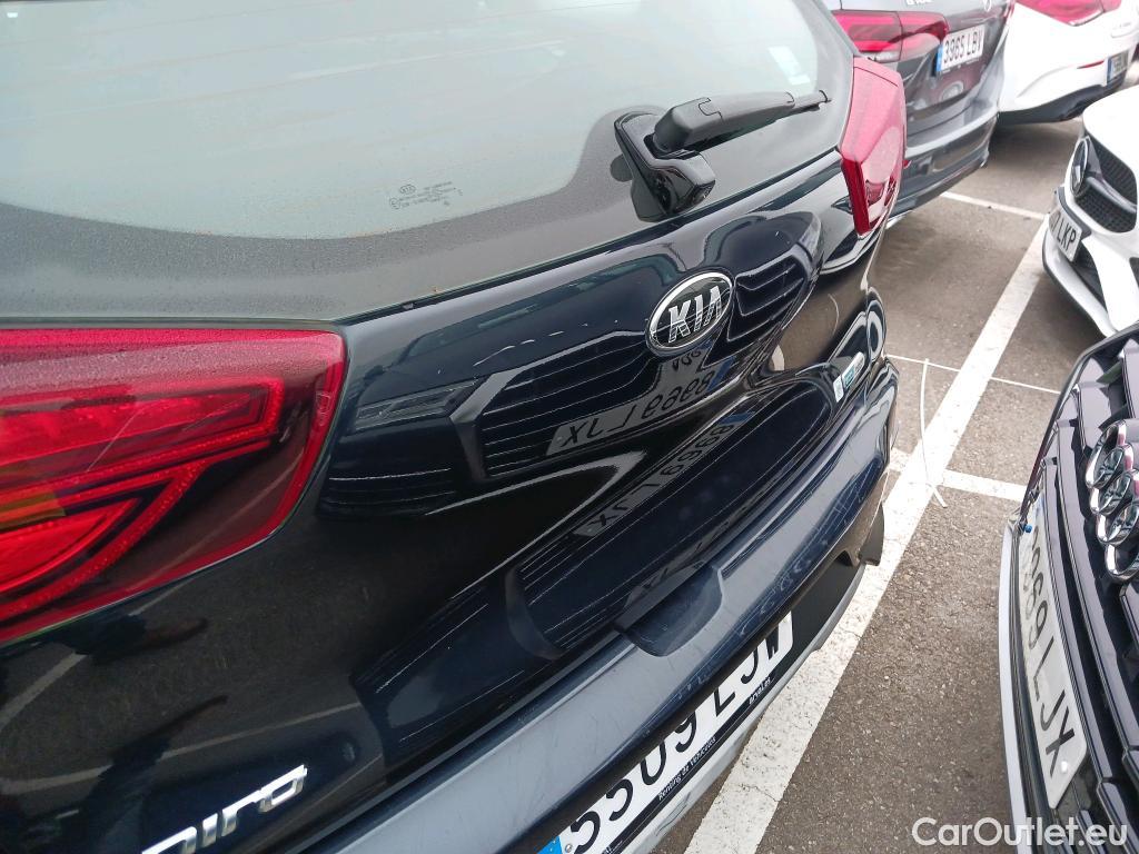  KIA  Niro KIA  / 2019 / 5P / crossover 1.6 GDi HEV 104kW (141CV) Drive #1