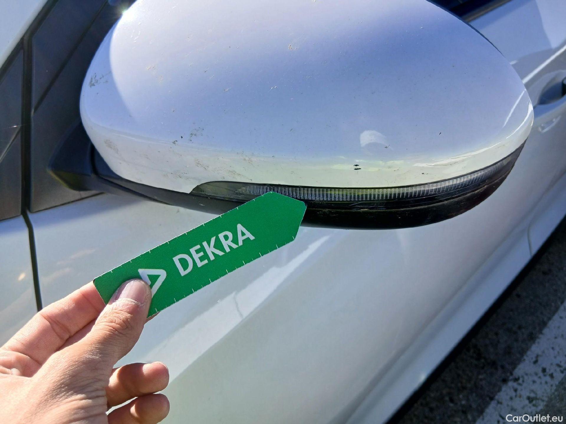  Hyundai  Tucson HYUNDAI  / 2018 / 5P / todoterreno 1.6 CRDI 85kW (116CV) 48V SLE 4X2(SP)(SL) #14