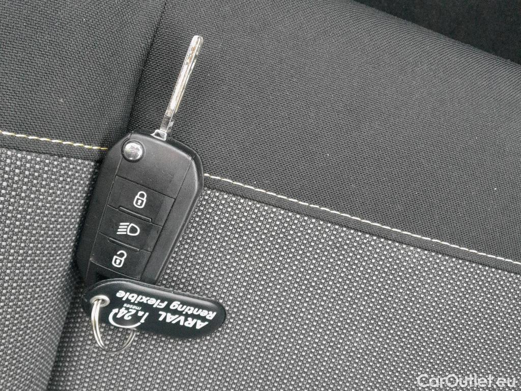  Citroen  C3 CITROEN  / 2016 / 5P / berlina con portón BlueHDi 73KW (100CV) S&S FEEL #5