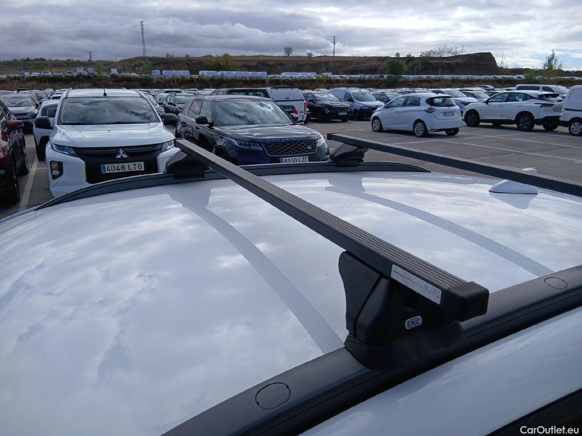  Hyundai  Konna HYUNDAI Kona / 2020 / 5P / todoterreno 1.6 CRDI 100kW (136CV) 48V Maxx 4X2 #18