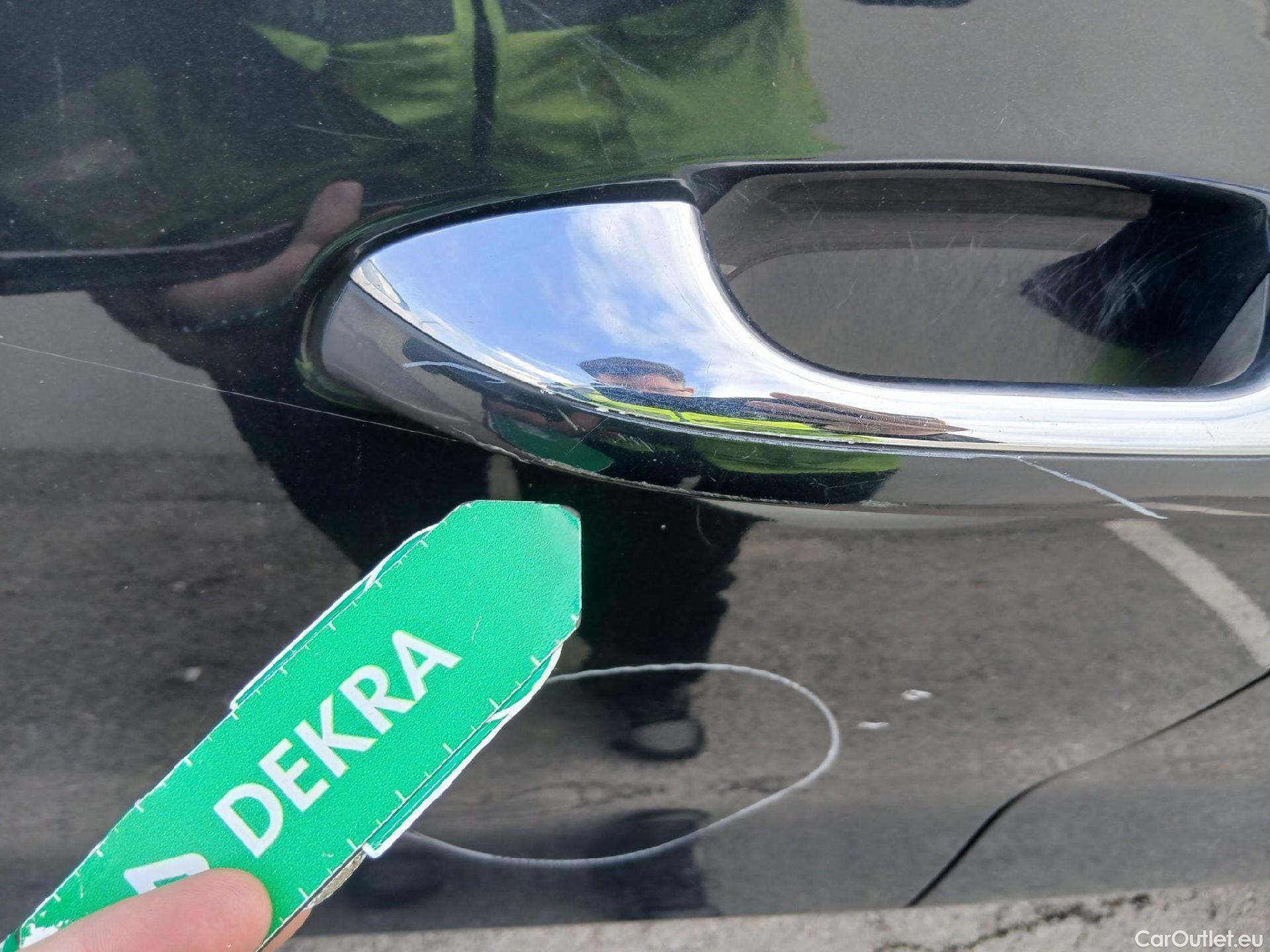  KIA  Sportage KIA  1.6MHEV Drive 100kW(136CV) 4x2(Crist Tintados) #20