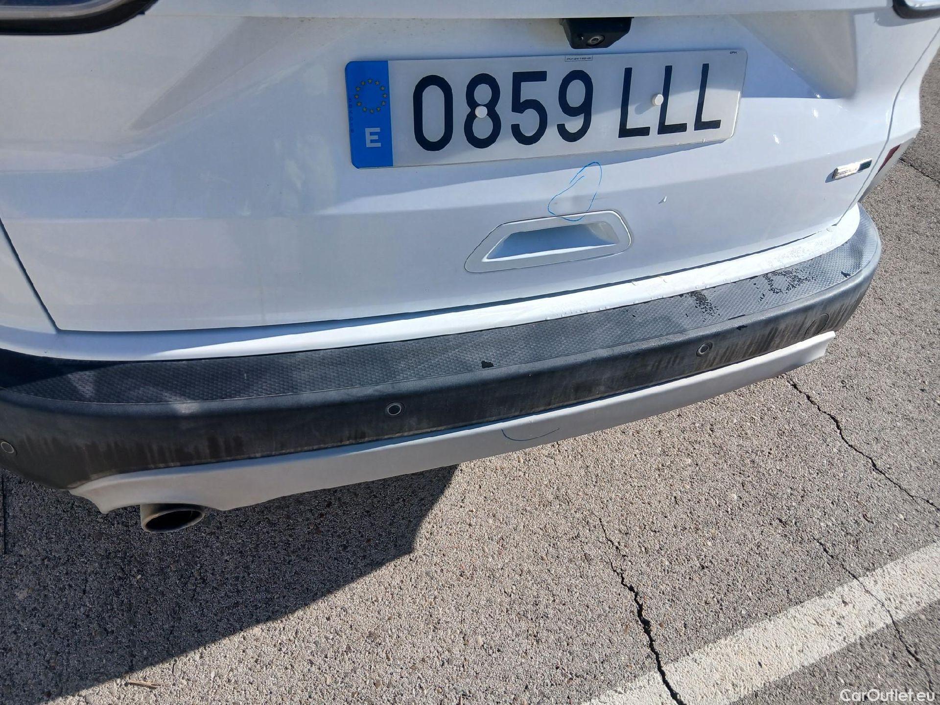  Ford  Kuga FORD  / 2019 / 5P / todoterreno Titanium 2.0 EcoBlue MHEV 110kW (150CV) #21