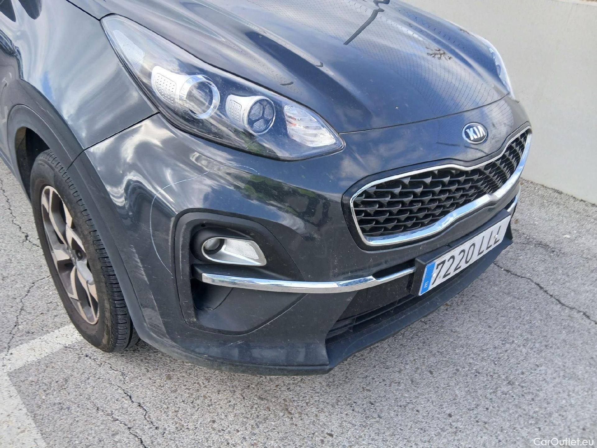  KIA  Sportage KIA  1.6MHEV Drive 100kW(136CV) 4x2(Crist Tintados) #11