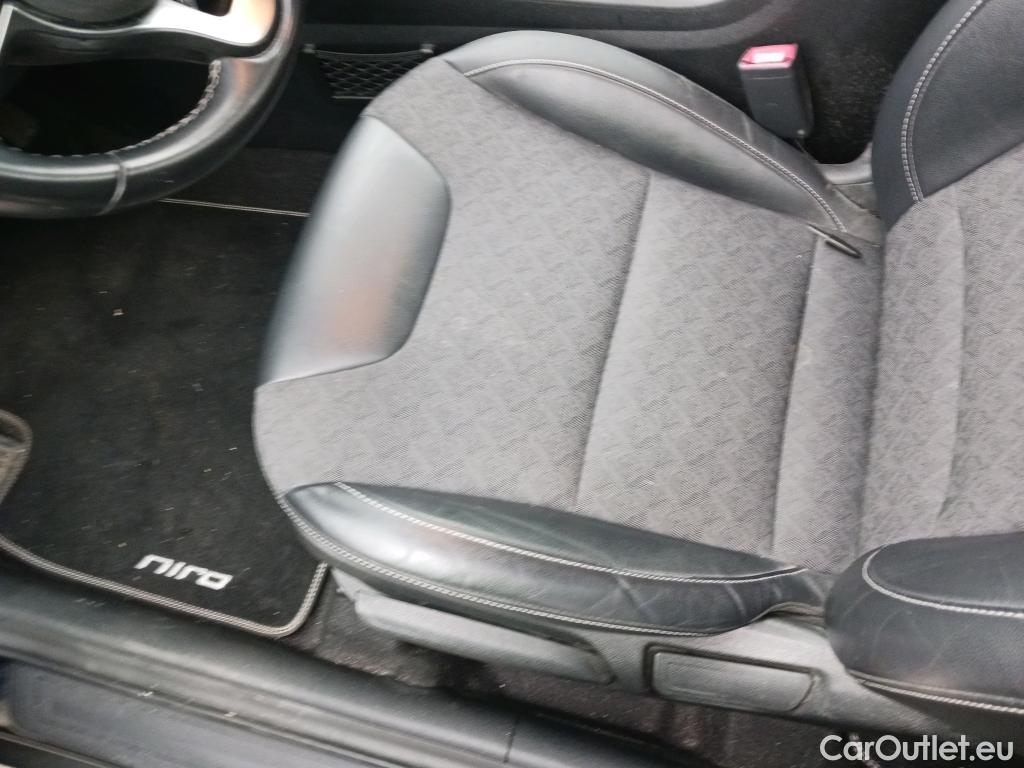  KIA  Niro KIA  / 2019 / 5P / crossover 1.6 GDi HEV 104kW (141CV) Drive #8