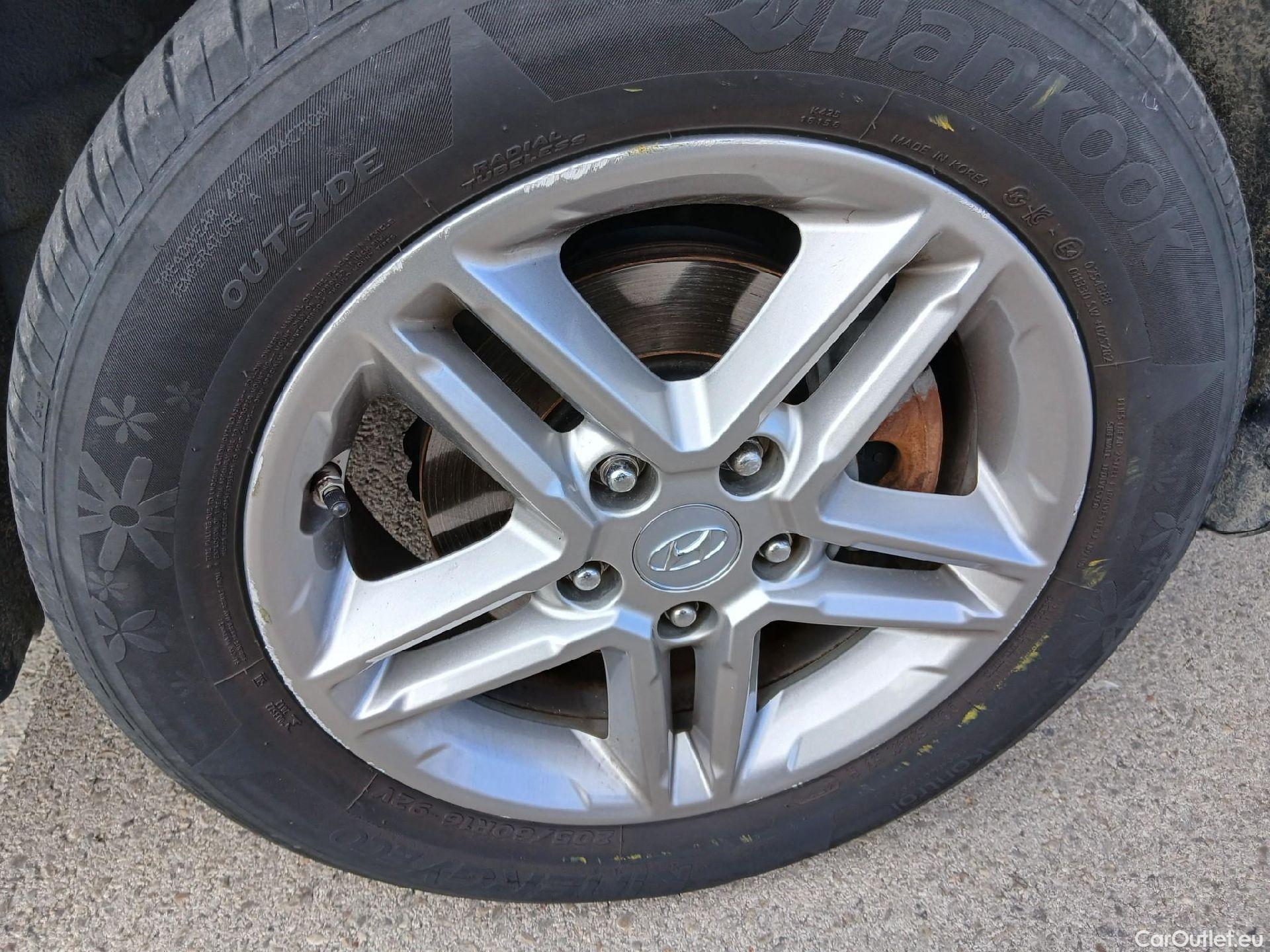  Hyundai  Konna HYUNDAI Kona / 2020 / 5P / todoterreno 1.6 CRDI 100kW (136CV) 48V Maxx 4X2 #34