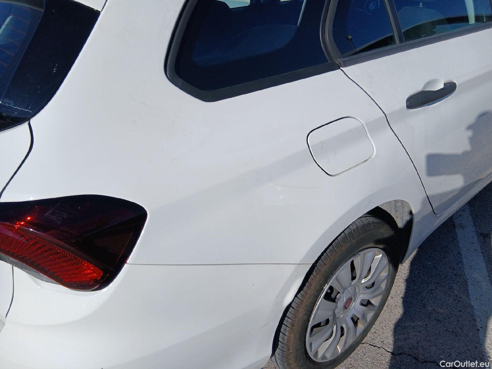  Fiat  Tipo FIAT  / 2015 / 5P / familiar SW 1.6 Multijet 88kW (120CV) Business #32