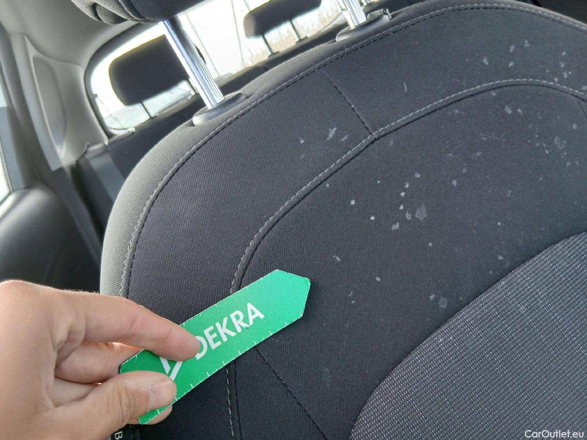  Hyundai  Konna HYUNDAI Kona / 2020 / 5P / todoterreno 1.6 CRDI 100kW (136CV) 48V Maxx 4X2 #29