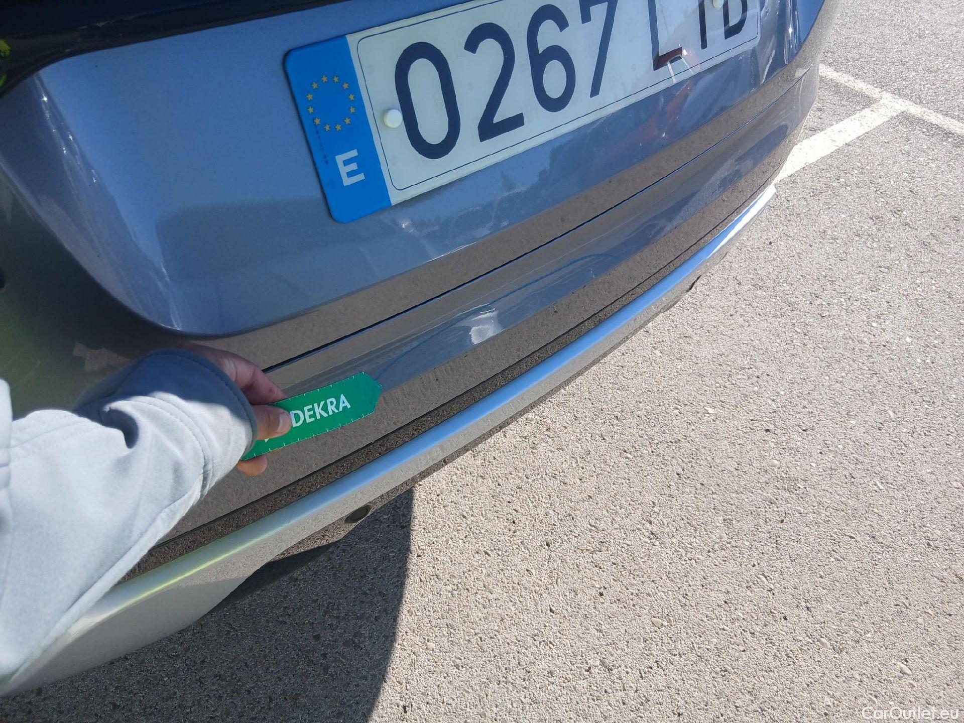  Land Rover  Range Rover LAND ROVER  Velar / 2017 / 5P / todoterreno 2.0D I4 150kW R-Dynamic S 4WD Auto #27