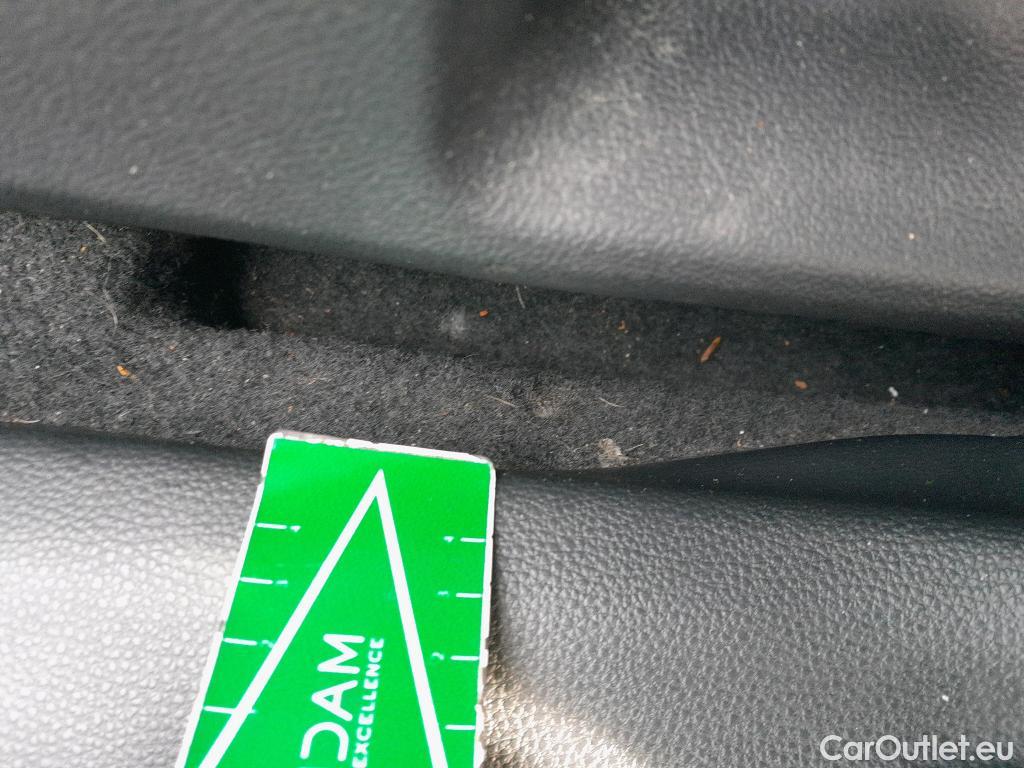  Toyota  Corolla TOYOTA  / 2019 / 5P / familiar 1.8 125H BUSINESS PLUS E-CVT TOU SPORT #9