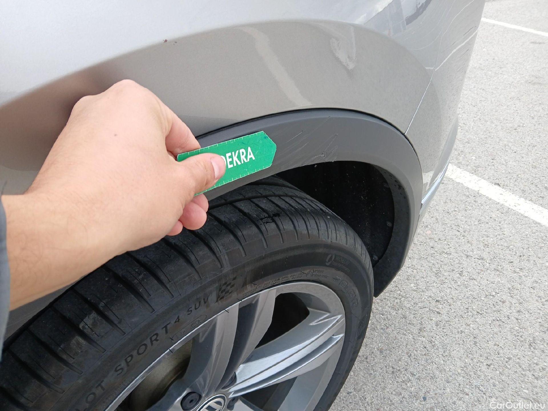  Volkswagen  Tiguan VOLKSWAGEN  / 2016 / 5P / todoterreno Advance 2.0 TDI 110kW (150CV) DSG #15