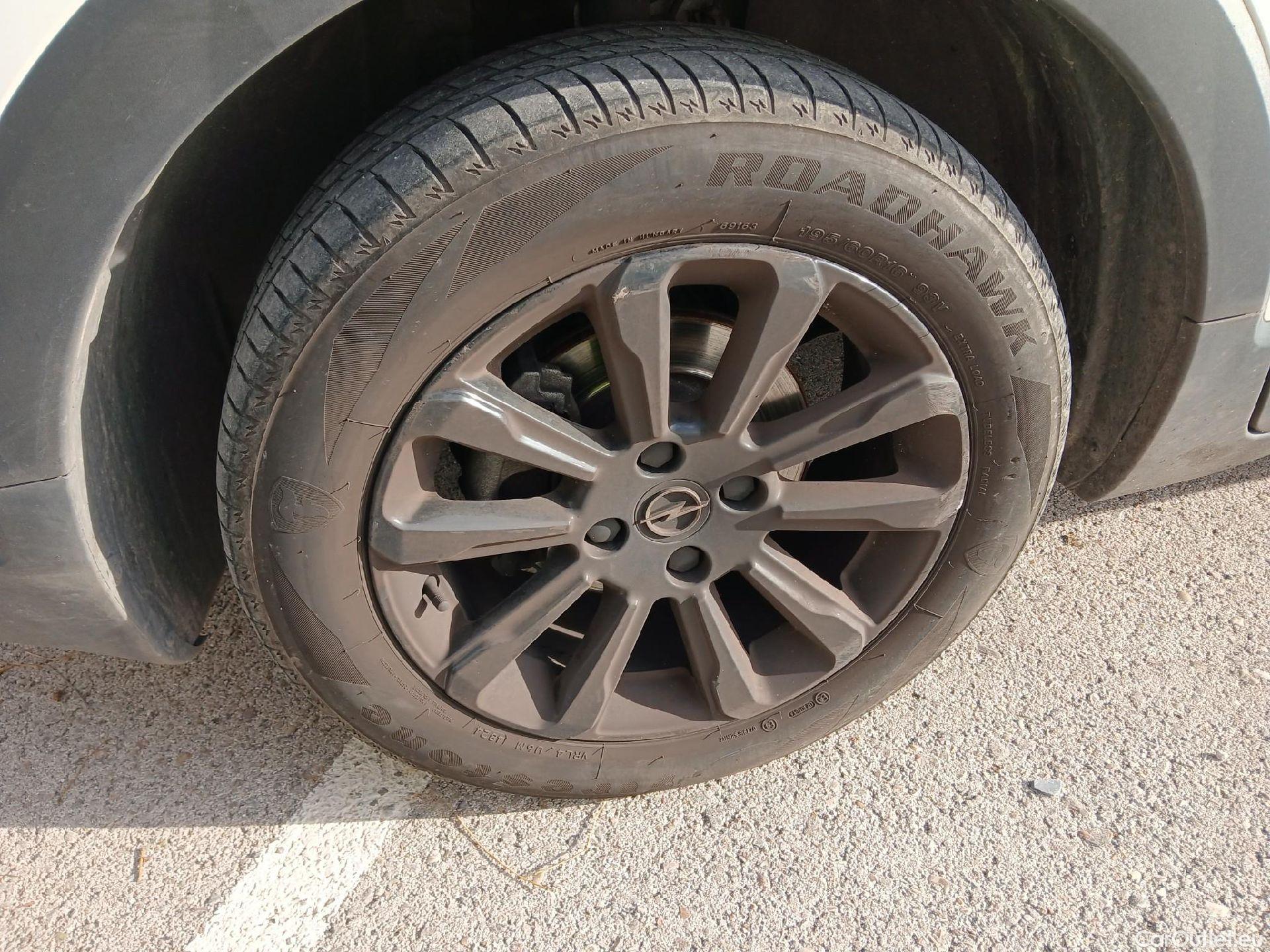  Opel  Crossland OPEL  / 2020 / 5P / crossover 1.5D 81kW (110CV) GS Line #8