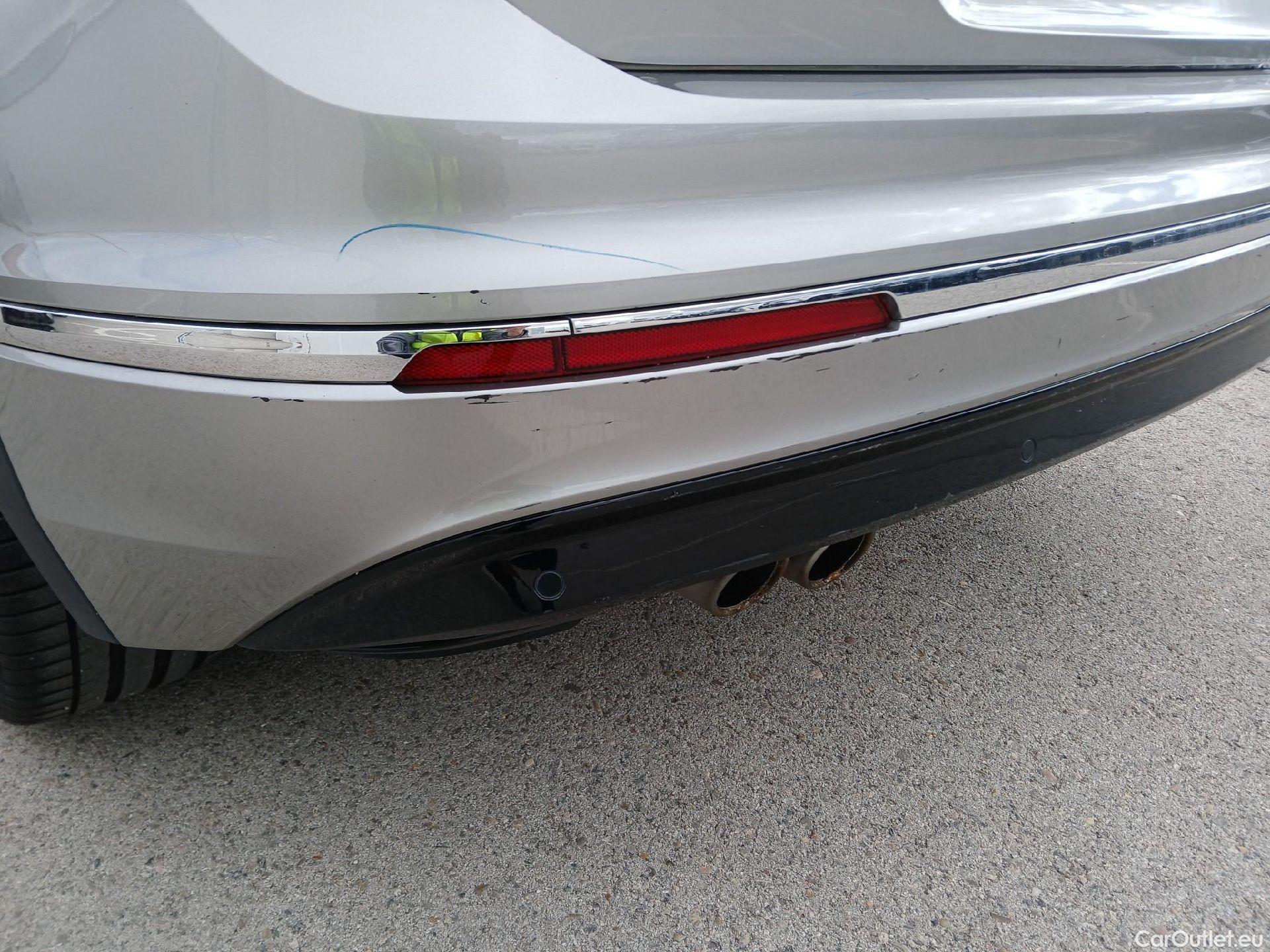  Volkswagen  Tiguan VOLKSWAGEN  / 2016 / 5P / todoterreno Advance 2.0 TDI 110kW (150CV) DSG #19